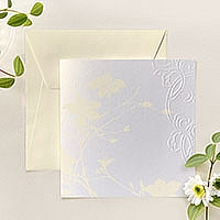 Zaproszenia ślubne B32.041.13591 Papier perłowy, jasny nadruk kwiatów, tłoczenie