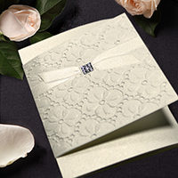 Zaproszenia ślubne T019 Papier metalizowany, tłocznie, aplikacja kryształki