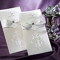 Zaproszenia ślubne TB9014 W formie kieszonki, tłoczony ornament, atłasowa wstążka