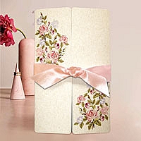 Zaproszenia ślubne F1290 Papier barwiony w masie, drukowane kwiaty, bramka, przewiązane satynową wstążką