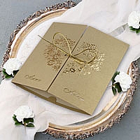 Zaproszenia ślubne 064.03.01 Papier metalizowany, prawdziwe złocenie, tłoczenie, złota kokoardka