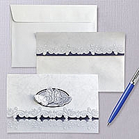Zaproszenia ślubne S150402 Wysokiej jakości papier z delikatnym tłoczeniem, ozdobna koperta